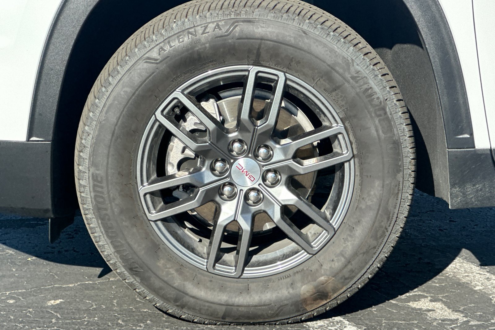 Used 2026 GMC Acadia Elevation FWD image 44