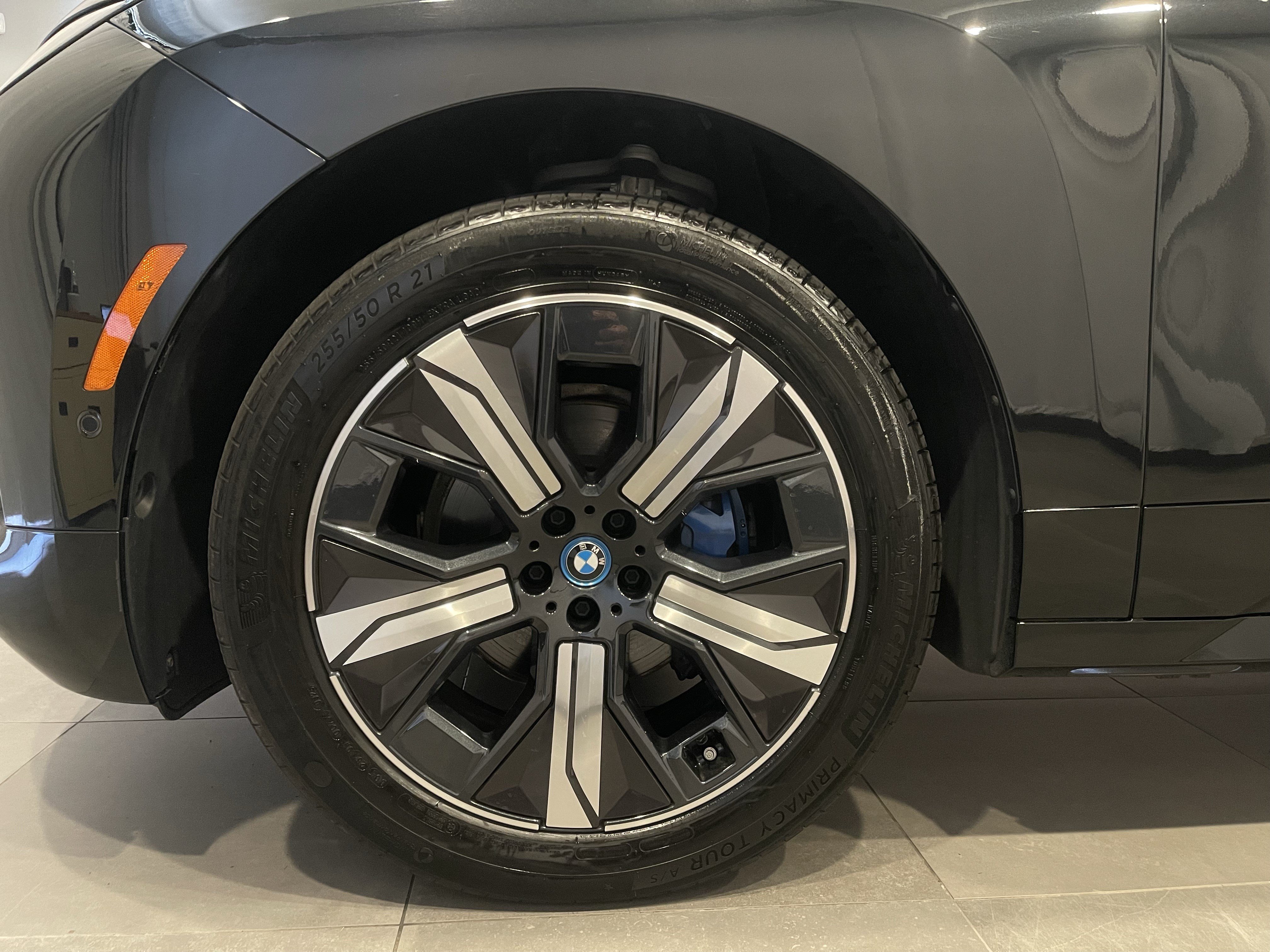Certified 2024 BMW iX xDrive50 w/ Sport Package AWD/4WD image 7