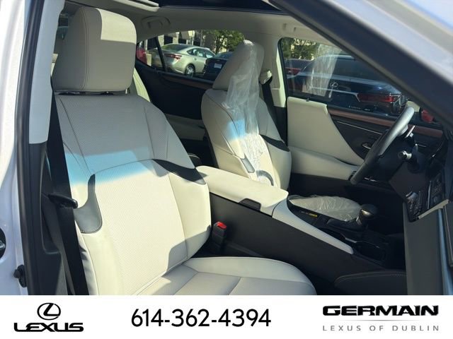 Used 2025 Lexus ES 350 w/ Premium Package image 7
