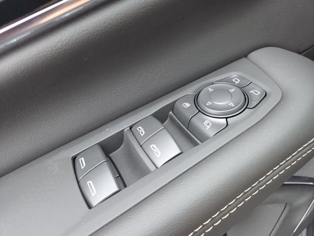New 2026 GMC Yukon Elevation w/ Elevation Premium Package AWD/4WD image 11
