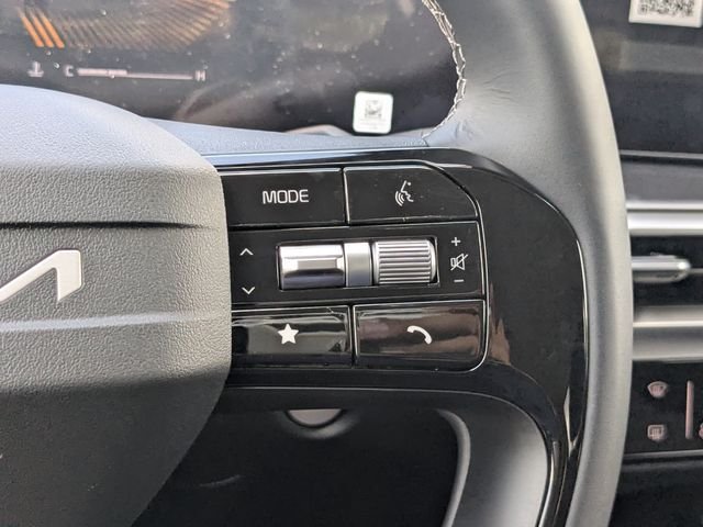 New 2026 Kia Sorento LX FWD image 29