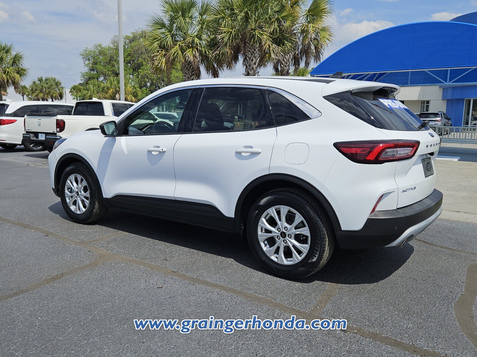 Used 2023 Ford Escape Active image 3