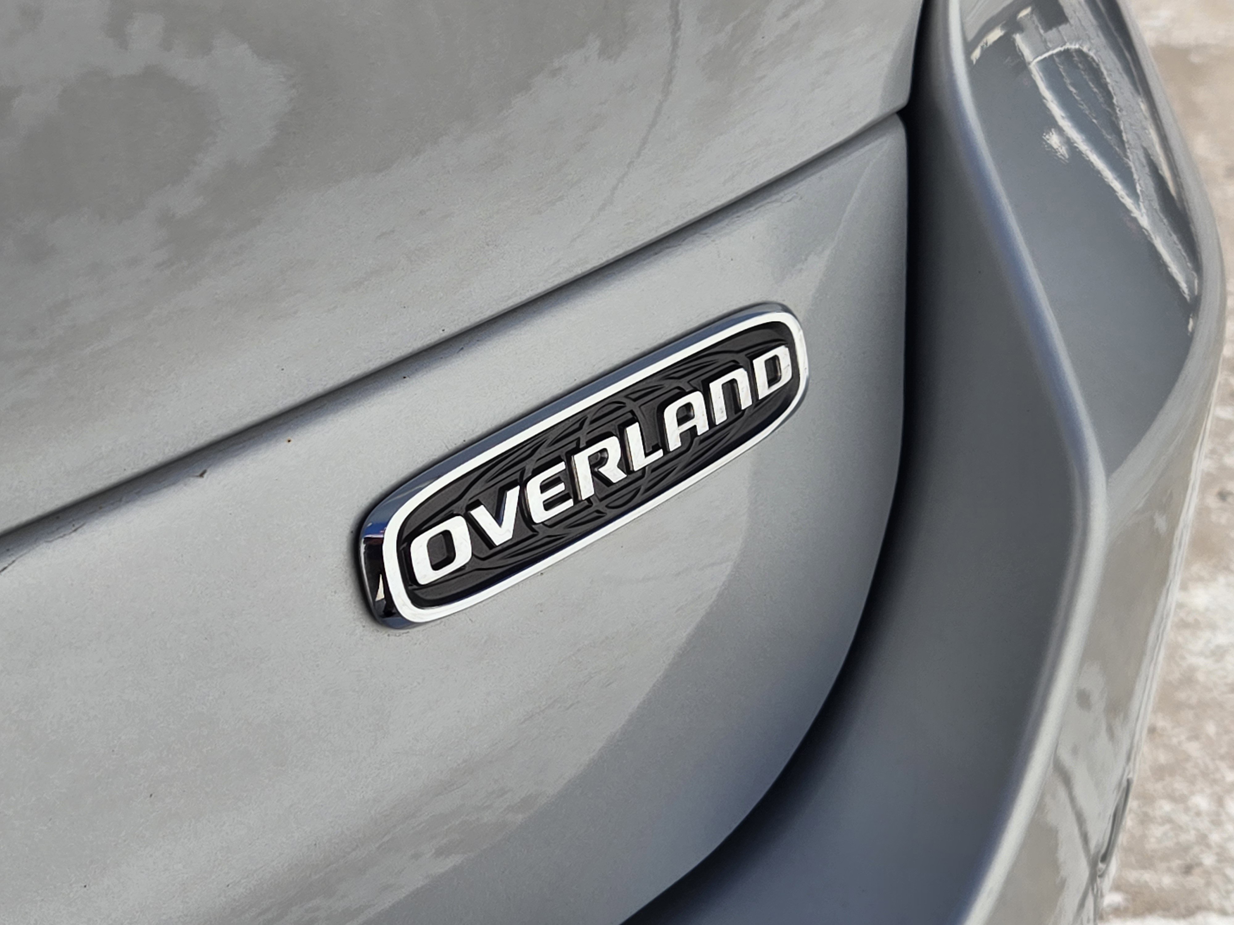 Used 2023 Jeep Grand Cherokee L Overland image 14