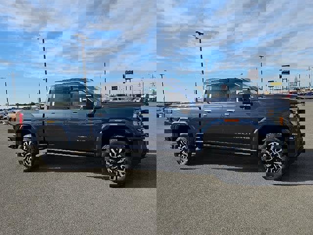 New 2026 GMC Sierra 2500 Denali Ultimate image 6