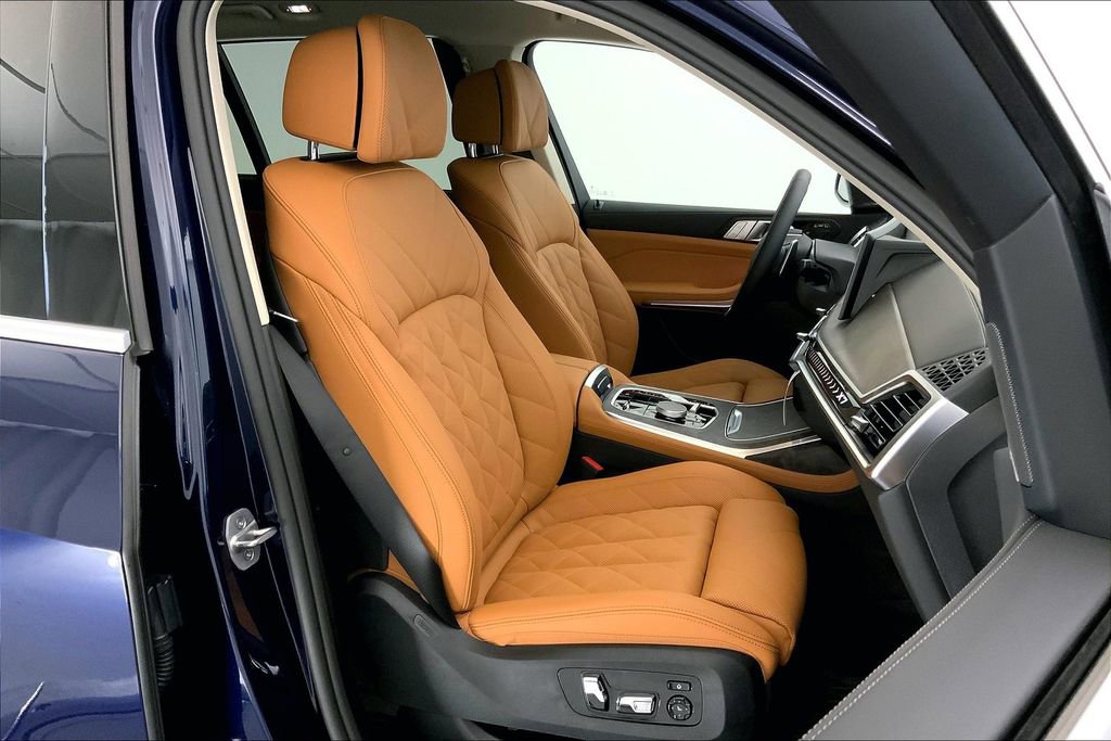 New 2026 BMW X7 xDrive40i image 7