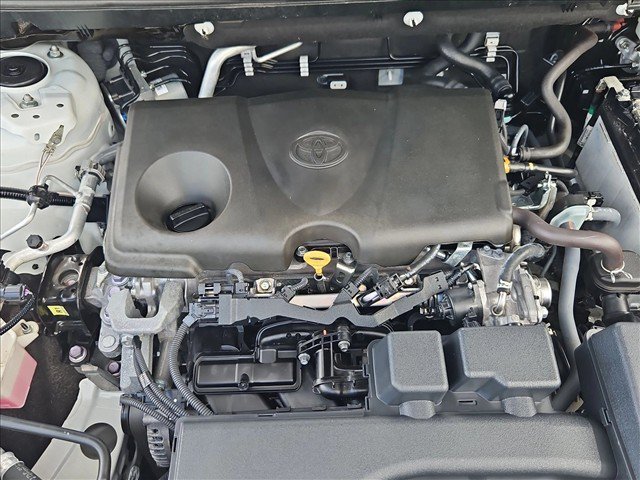 Used 2024 Toyota RAV4 XLE w/ Convenience Package FWD image 23