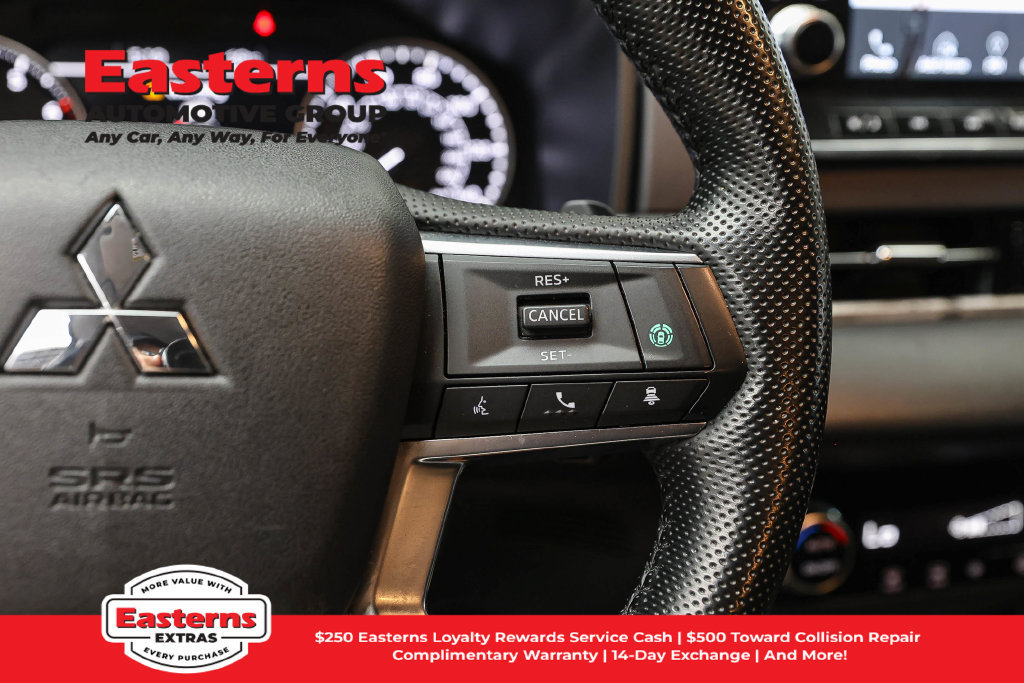 Used 2024 Mitsubishi Outlander SE FWD image 17