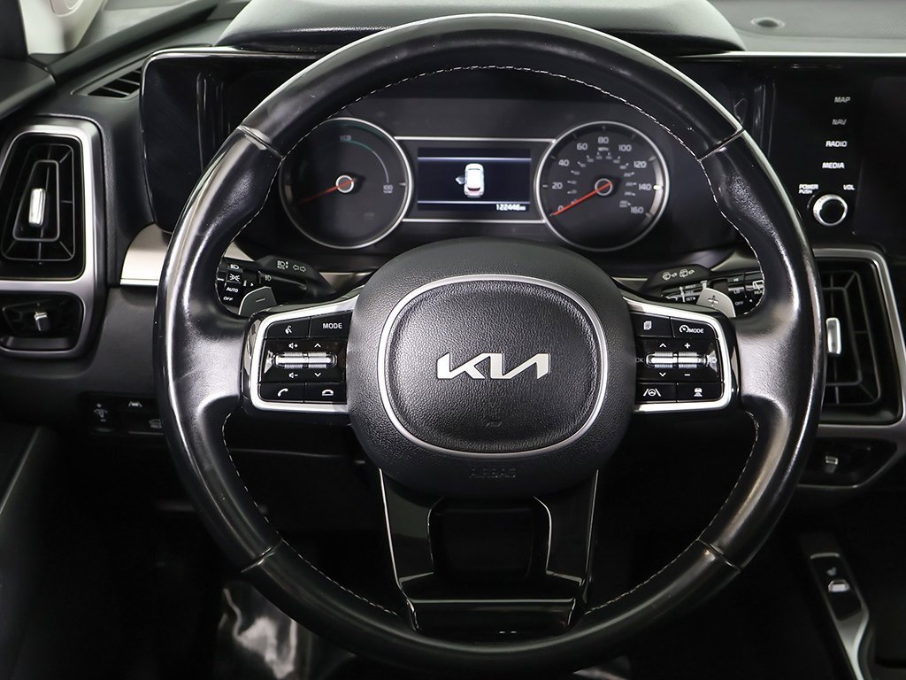 Used 2022 Kia Sorento EX w/ Panoramic Sunroof Package image 43