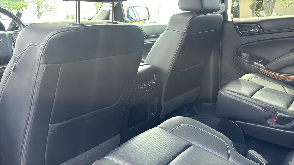 Used 2018 Chevrolet Tahoe Premier AWD/4WD image 32