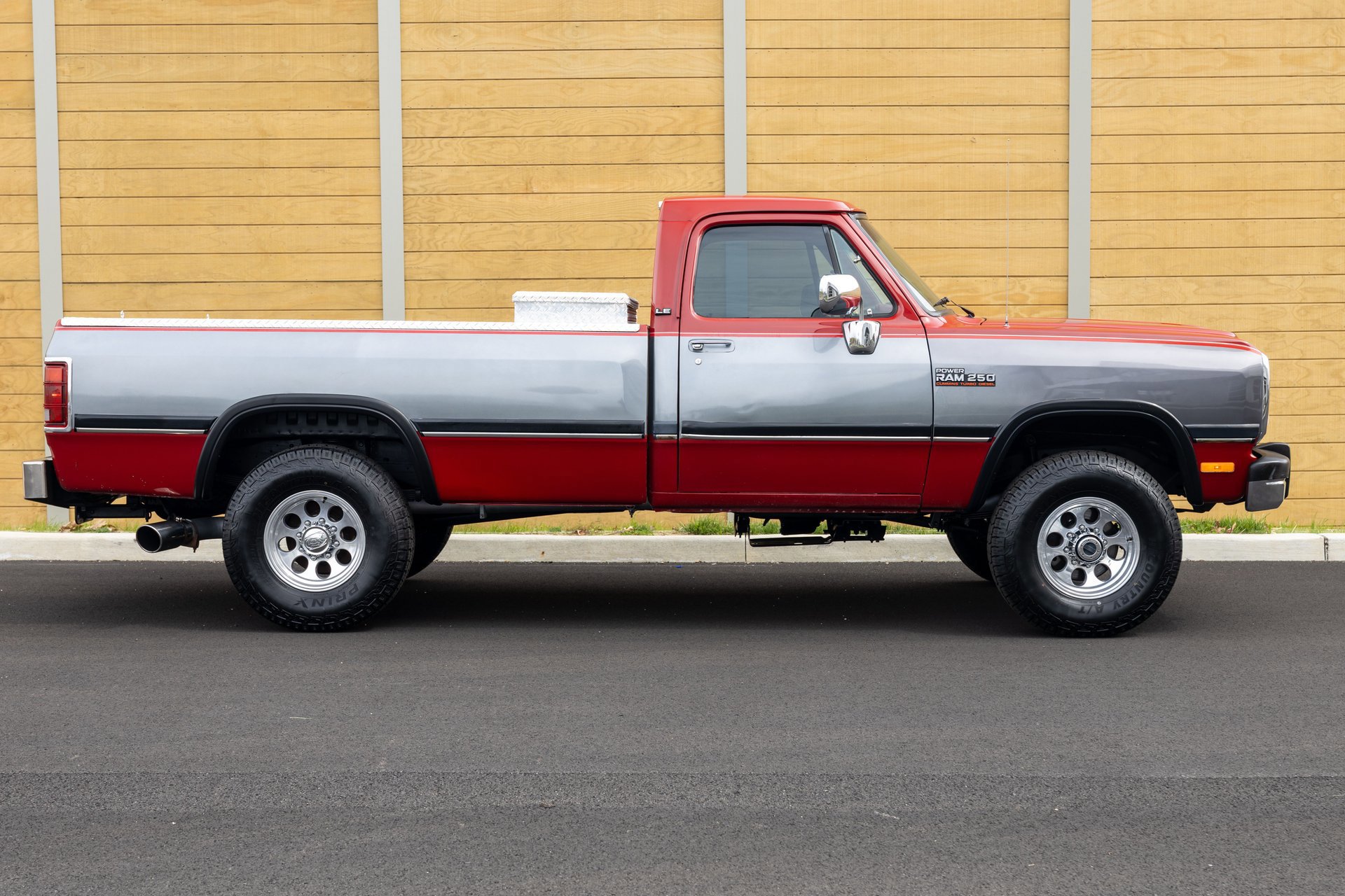 Used 1991 Dodge D/W Truck 250 image 18