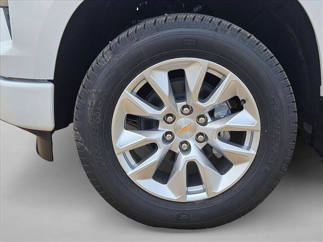 New 2026 Chevrolet Silverado 1500 Custom RWD image 10