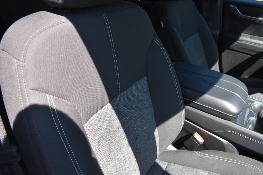 Used 2025 GMC Acadia Elevation AWD/4WD image 22