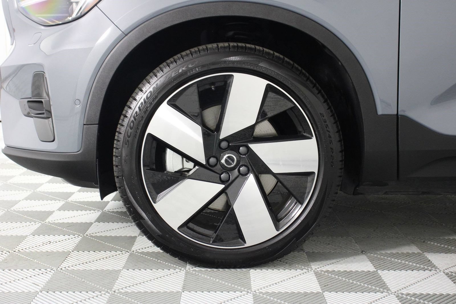 Certified 2023 Volvo C40 P8 Recharge Ultimate w/ Protection Package Premier AWD/4WD image 26