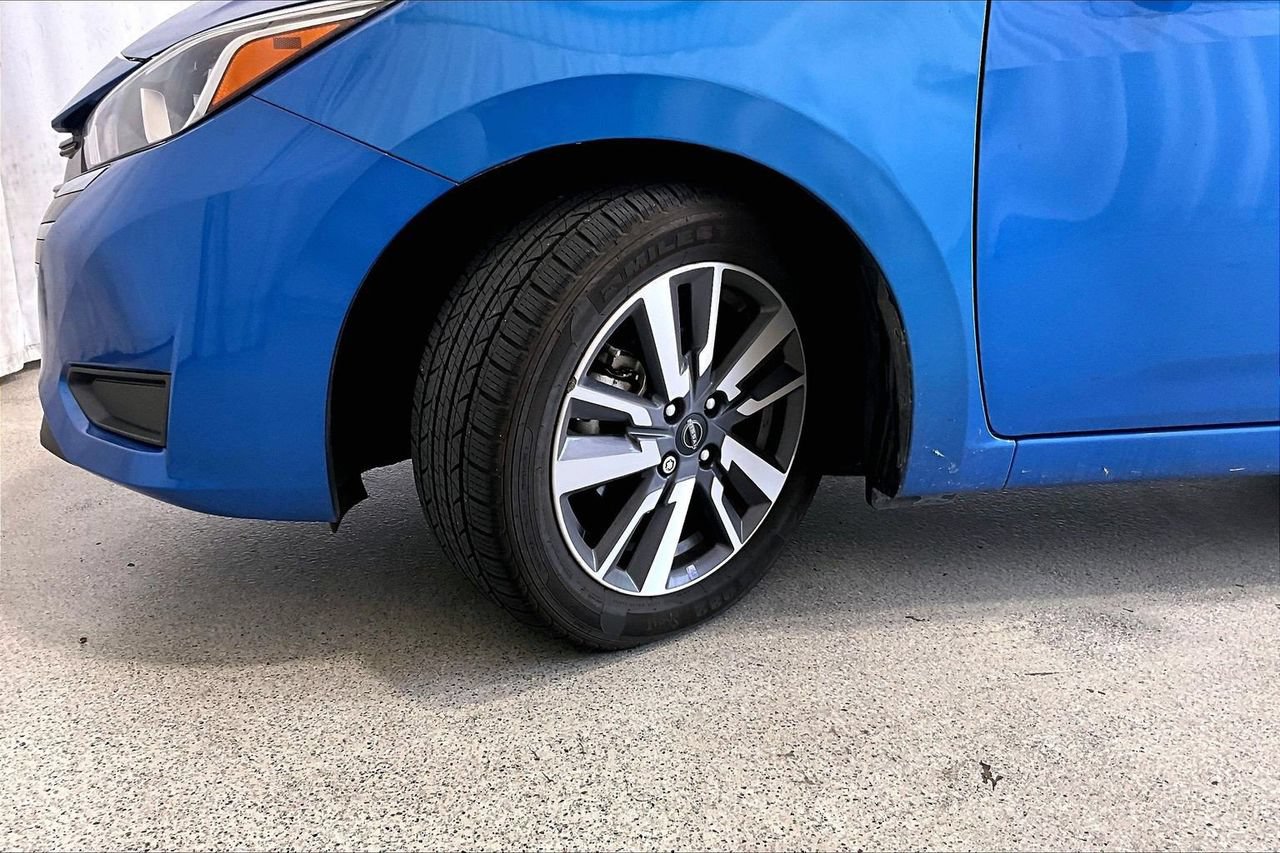 Used 2023 Nissan Versa SV FWD image 20