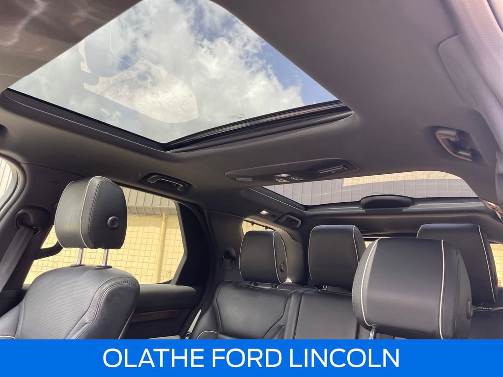 Used 2019 Land Rover Discovery HSE AWD/4WD image 26