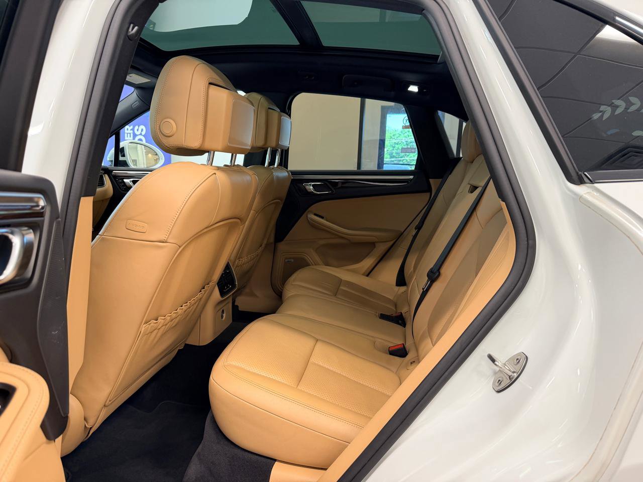 Used 2017 Porsche Macan S AWD/4WD image 24