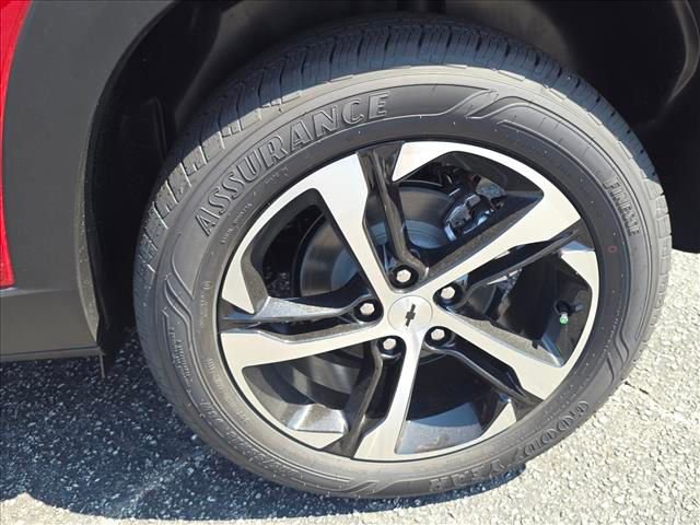New 2026 Chevrolet Trax RS w/ Driver Confidence Package FWD image 28