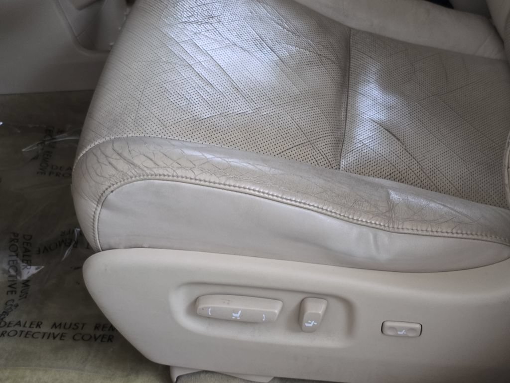 Used 2010 Lexus RX 450h AWD w/ Premium Pkg image 30