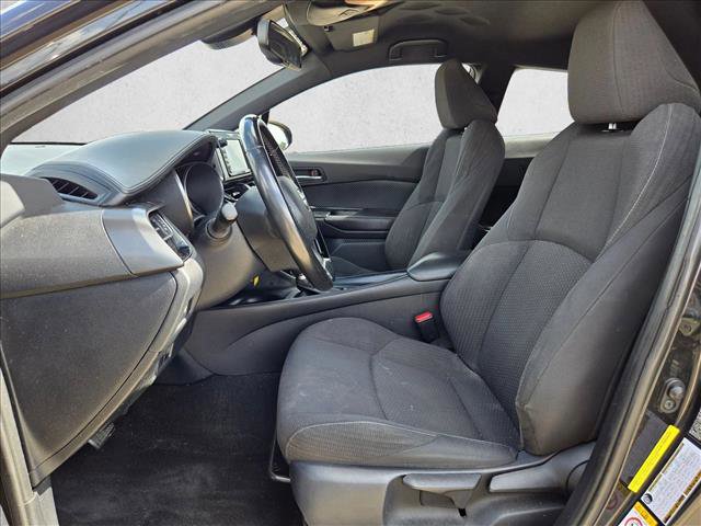 Used 2018 Toyota C-HR XLE image 16