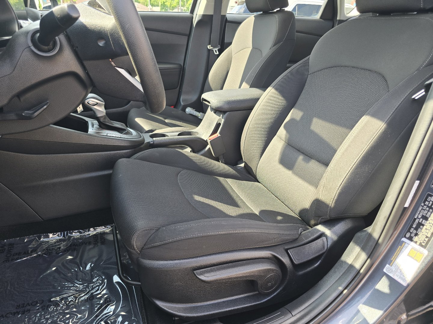 Used 2020 Kia Forte LXS FWD image 28