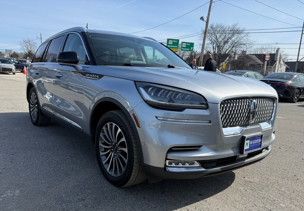 Used 2020 Lincoln Aviator Reserve w/ Equipment Group 201A image 7