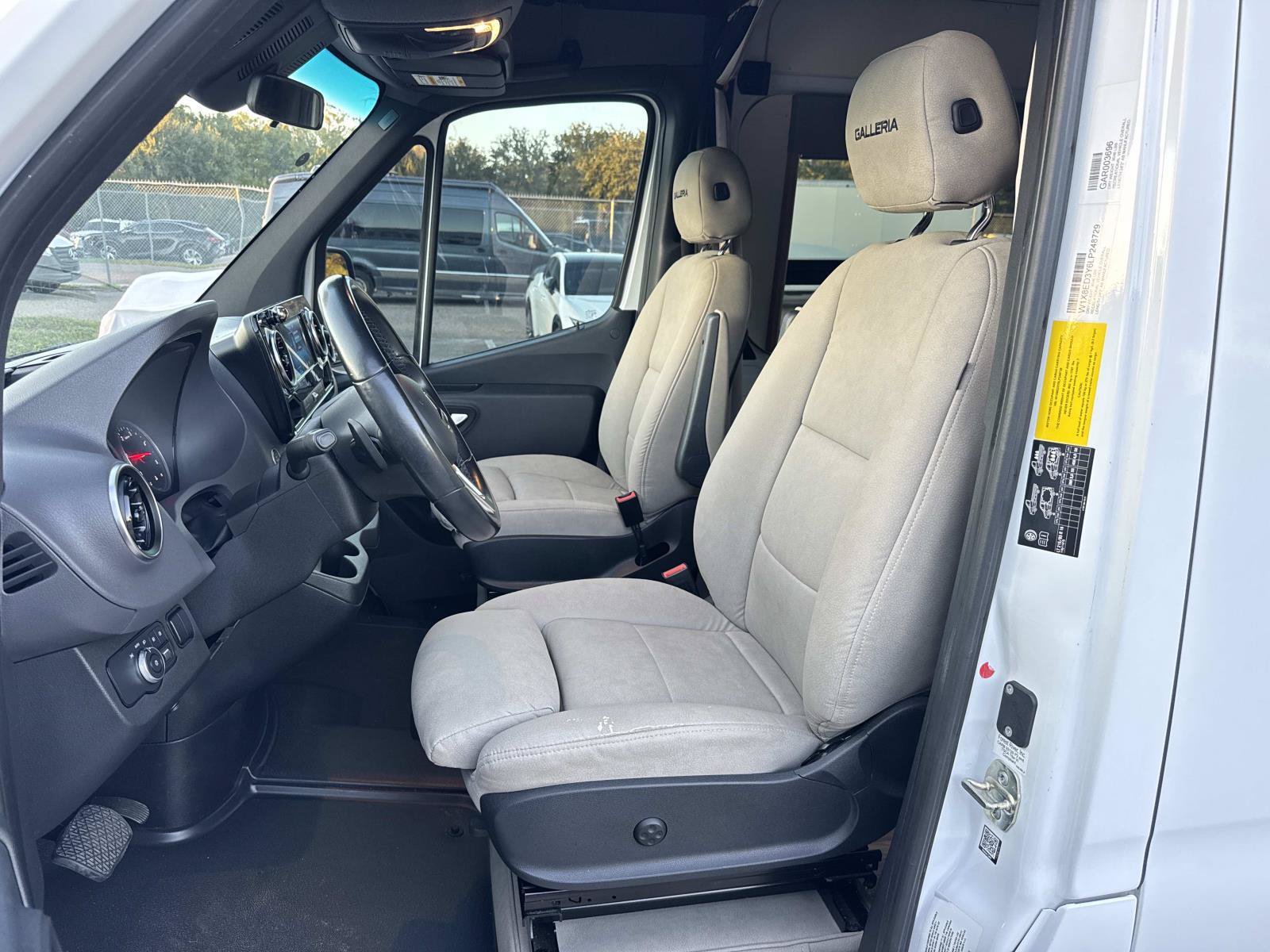 Used 2020 Mercedes-Benz Sprinter 3500 image 37