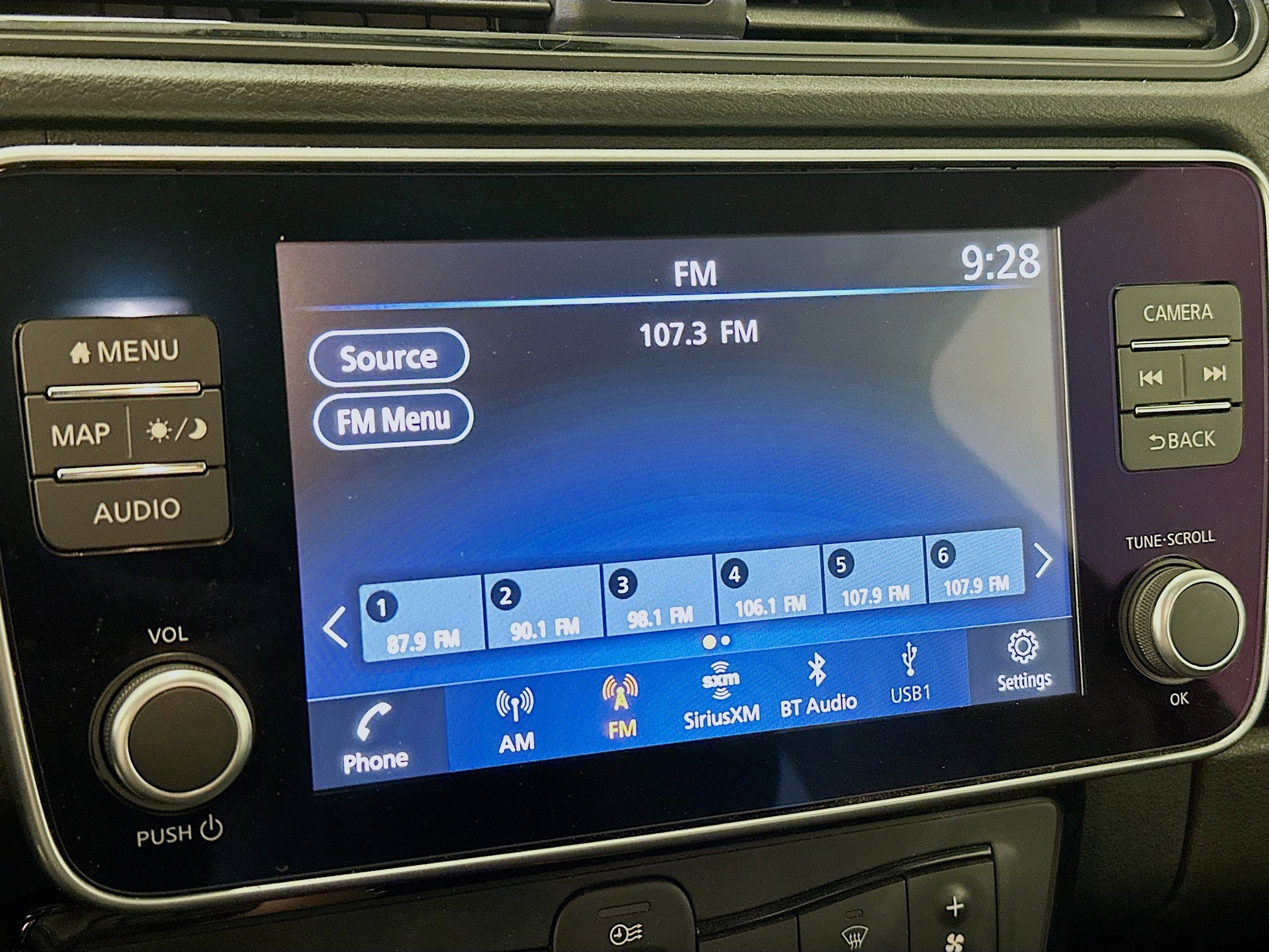 Used 2025 Nissan Leaf SV Plus FWD image 21