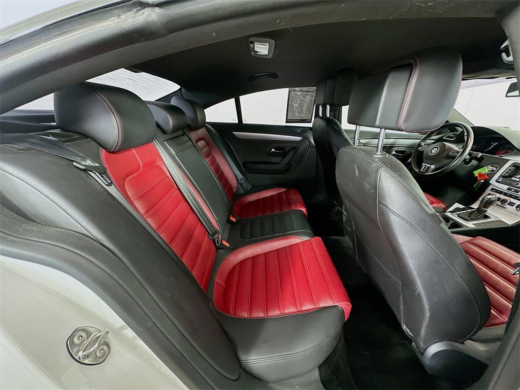 Used 2015 Volkswagen CC R-Line image 24