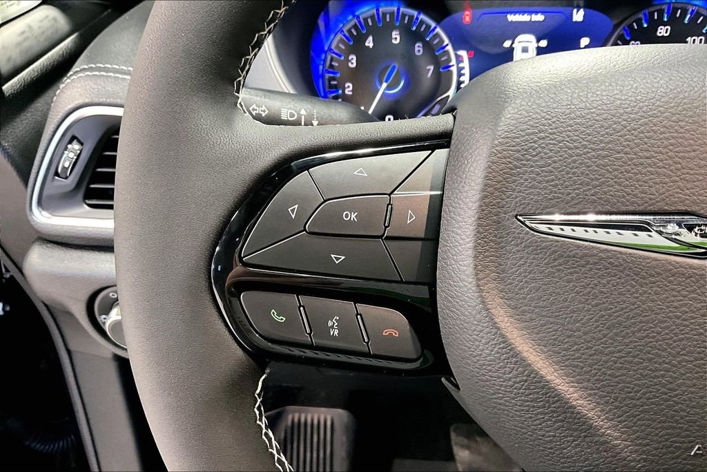 New 2026 Chrysler Pacifica Limited w/ S Appearance Package image 13