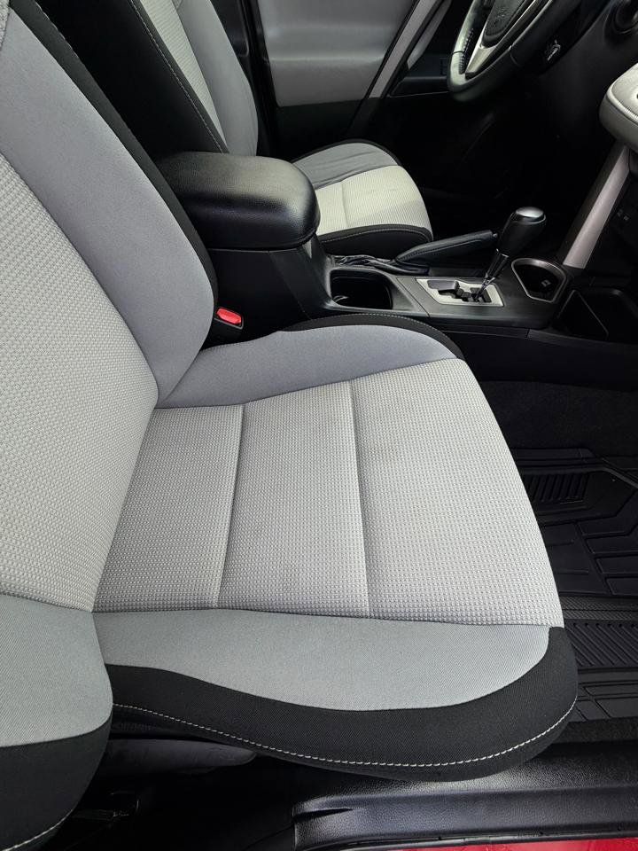 Used 2017 Toyota RAV4 XLE FWD image 19