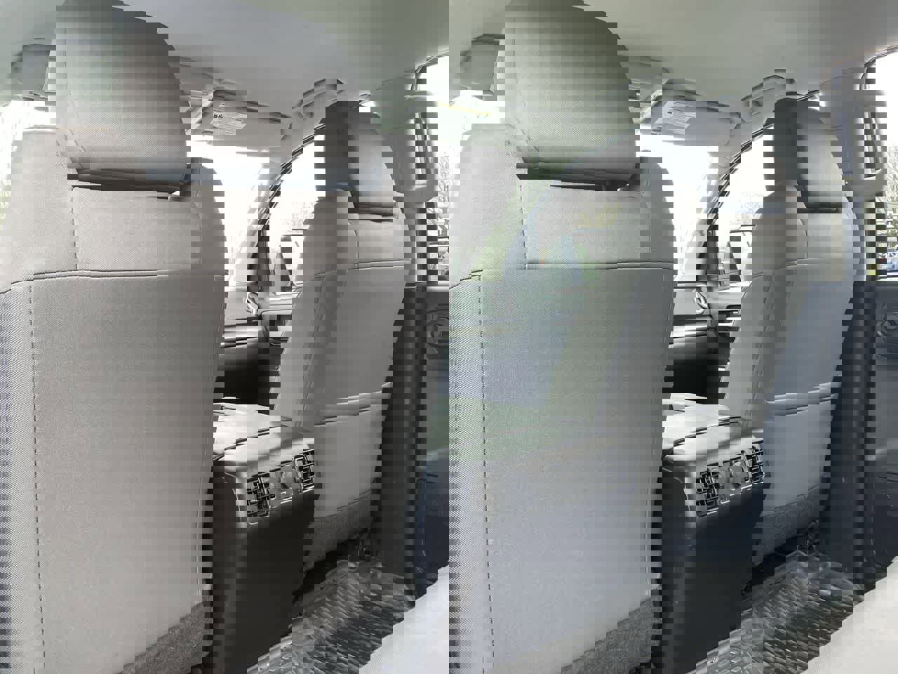 Used 2015 Toyota Tundra SR5 w/ SR5 Upgrade Package image 19