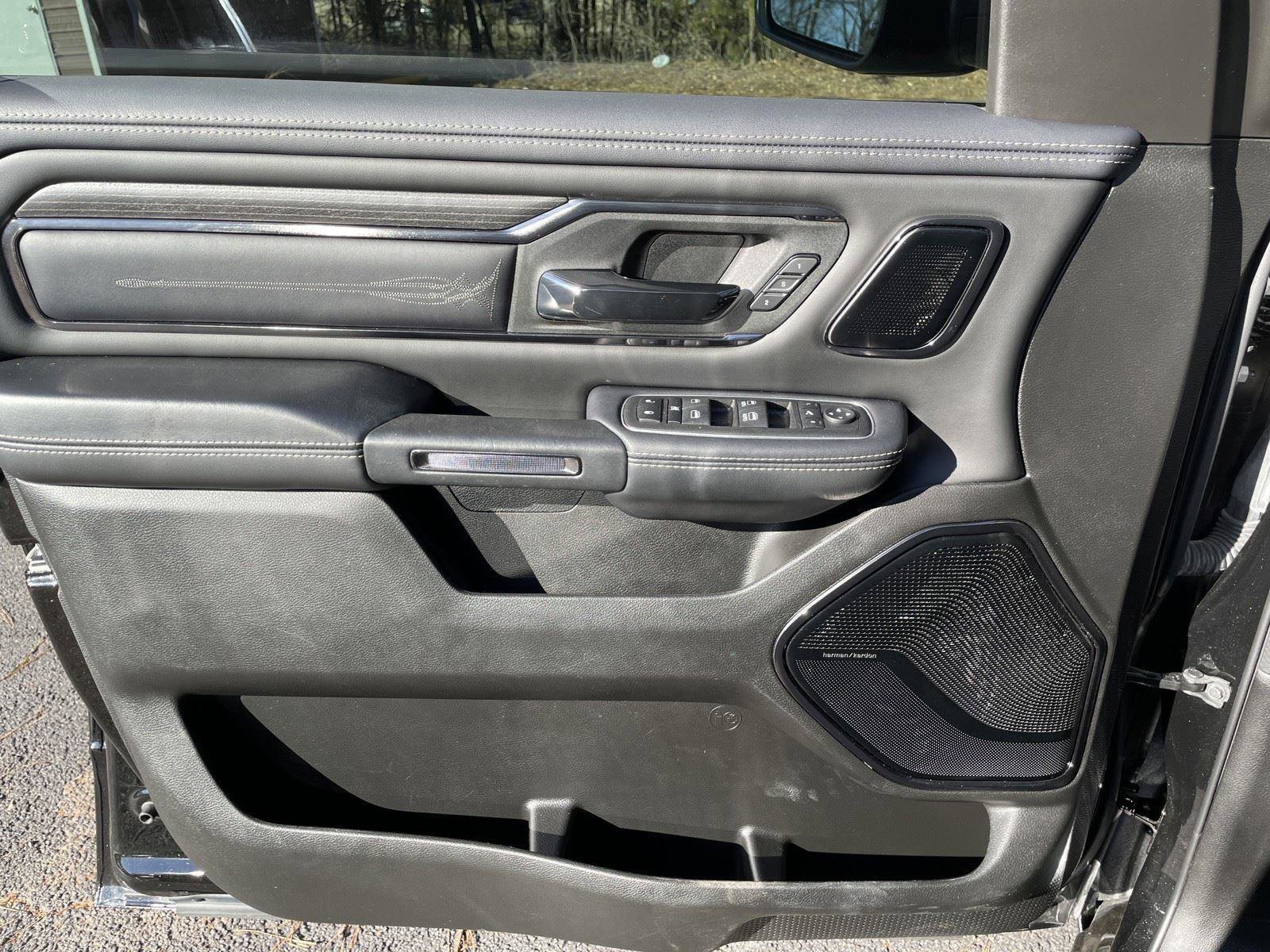 Used 2024 RAM 1500 Limited image 31