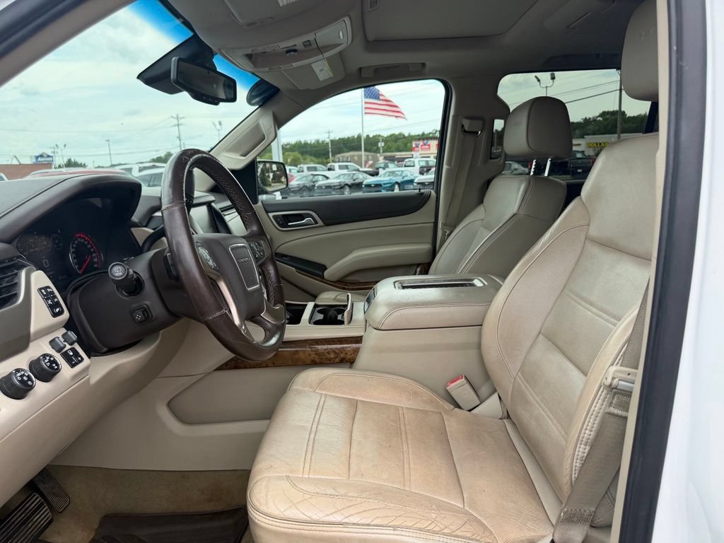 Used 2016 GMC Yukon XL Denali w/ Open Road Package AWD/4WD image 13