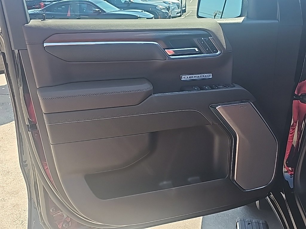 New 2025 GMC Sierra 1500 Denali w/ Denali Reserve Package image 11