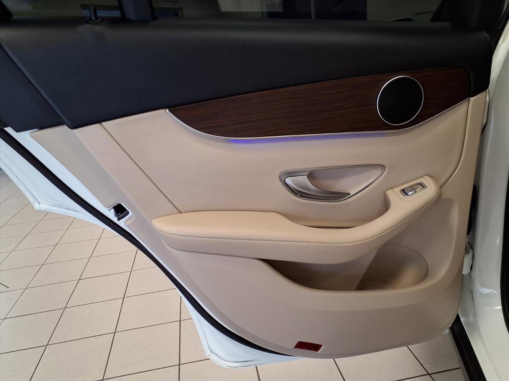 Used 2022 Mercedes-Benz GLC 300 4MATIC image 18