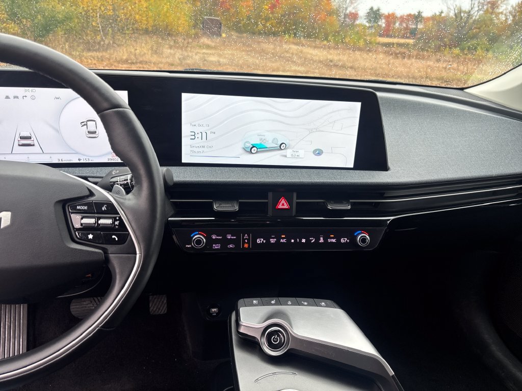 Certified 2023 Kia EV6 Wind AWD/4WD image 17