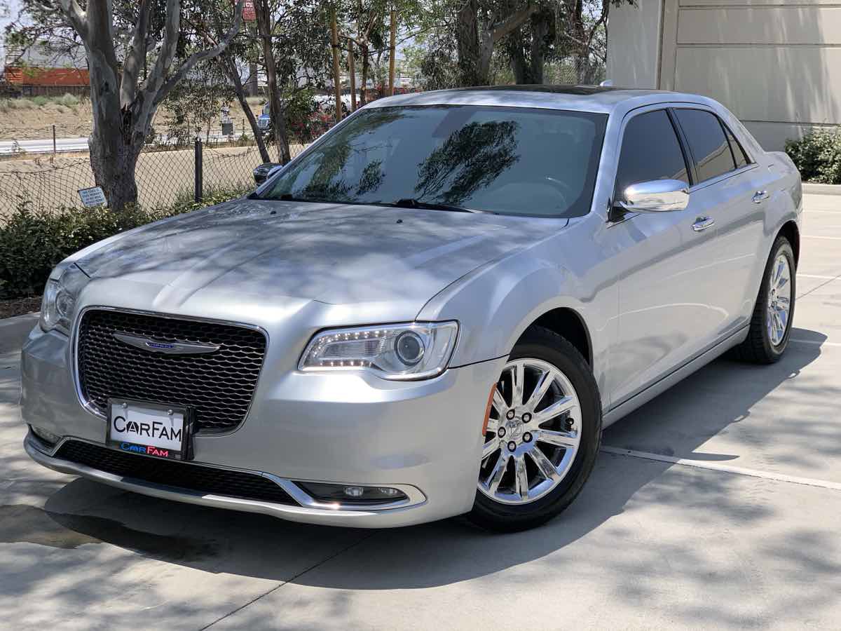 Used 2020 Chrysler 300 Limited image 3
