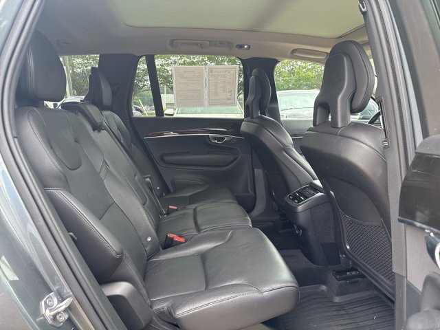 Used 2018 Volvo XC90 T6 Momentum w/ Convenience Package image 16