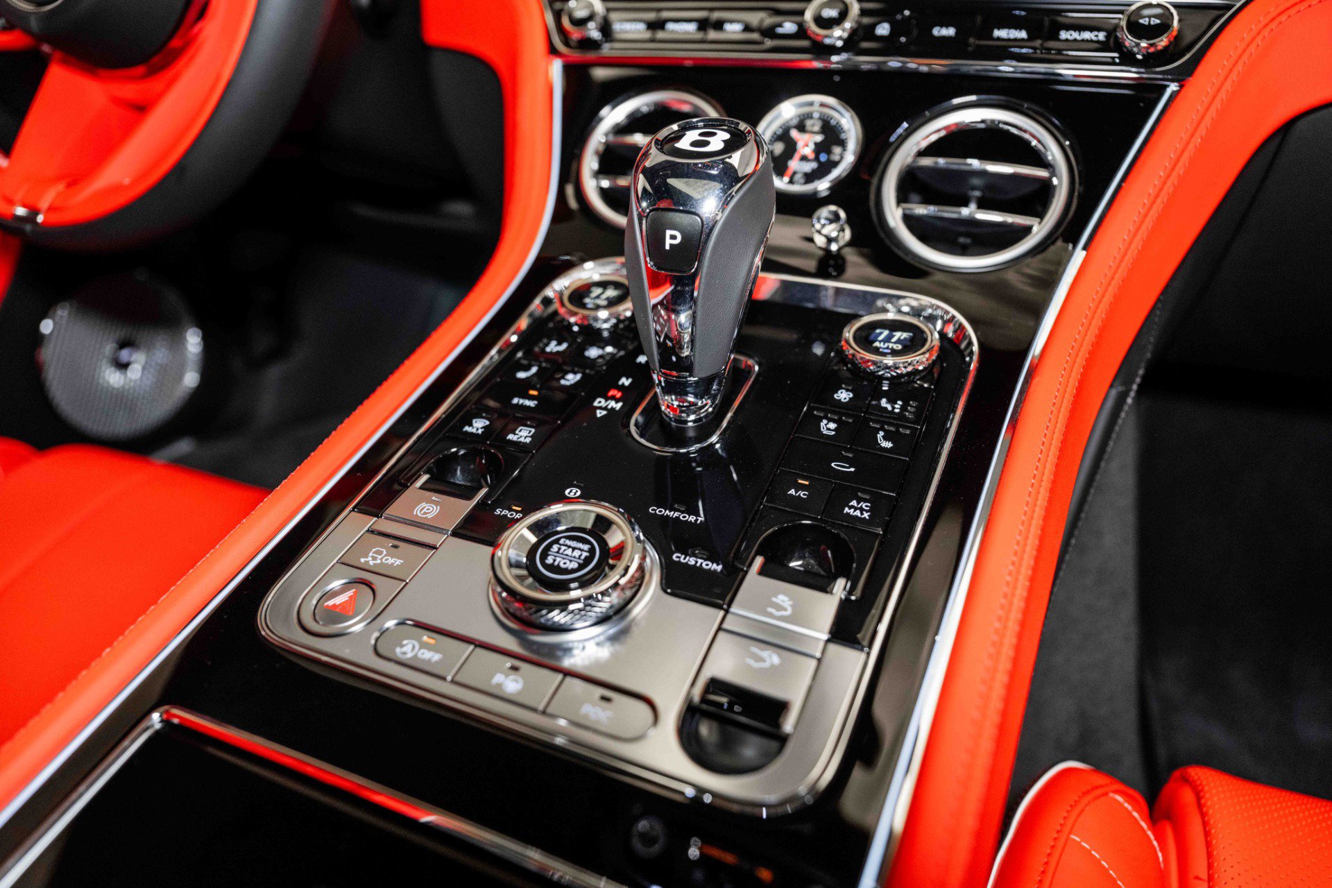 New 2024 Bentley Continental GT V8 image 32