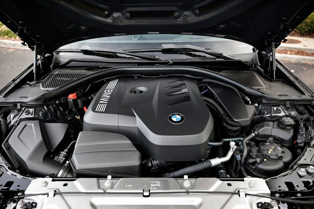 Used 2026 BMW 330i Sedan w/ M Sport Package image 30