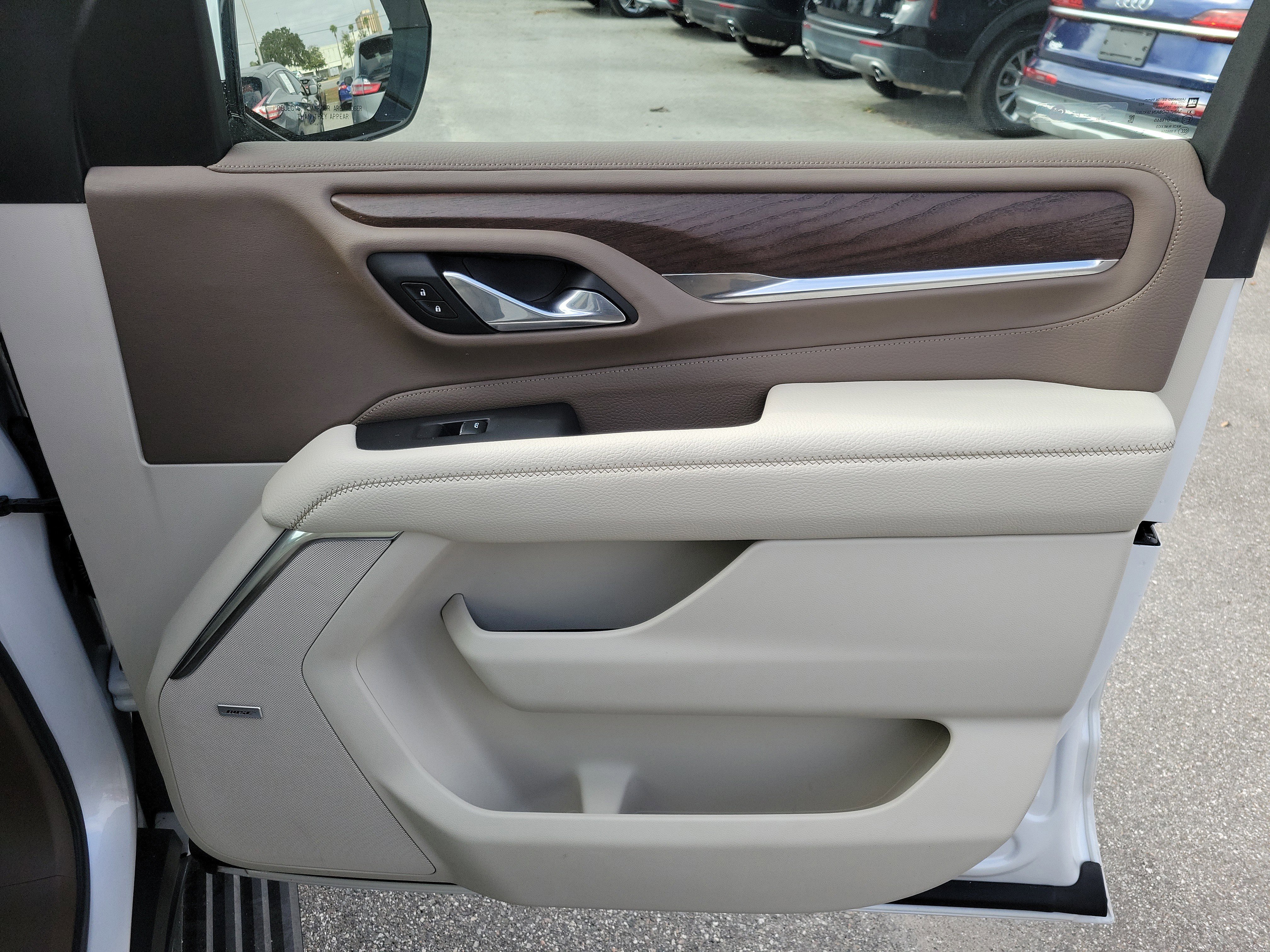 Used 2021 GMC Yukon Denali w/ Denali Premium Package image 29