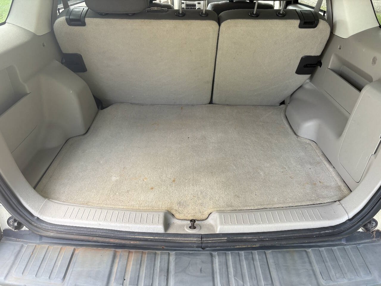 Used 2010 Ford Escape XLT FWD image 25