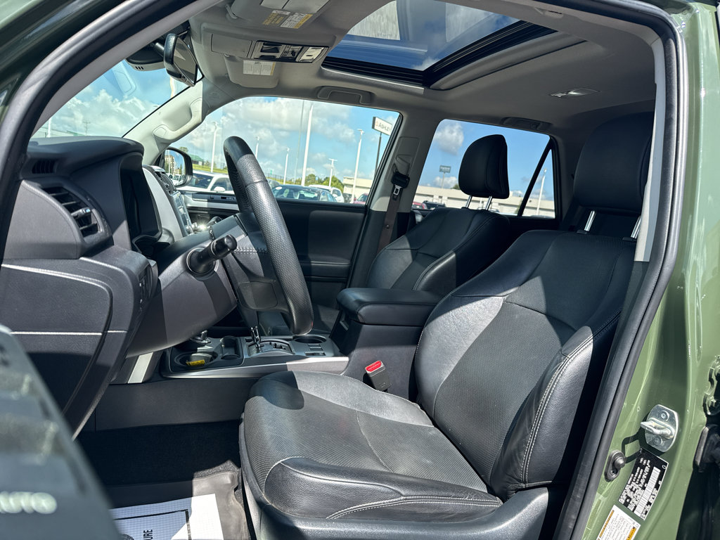 Used 2022 Toyota 4Runner Limited AWD/4WD image 10