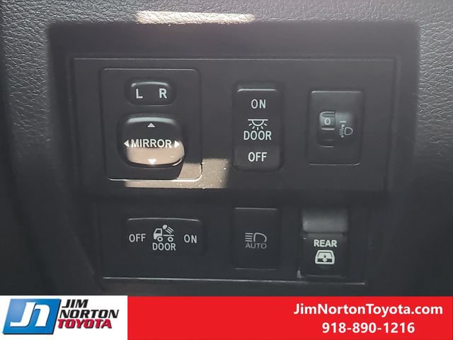 Used 2020 Toyota Tundra SR5 w/ SR5 Upgrade Package RWD image 23