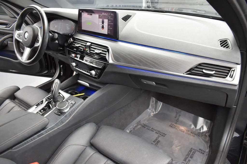 Used 2021 BMW 540i w/ M Sport Package RWD image 7