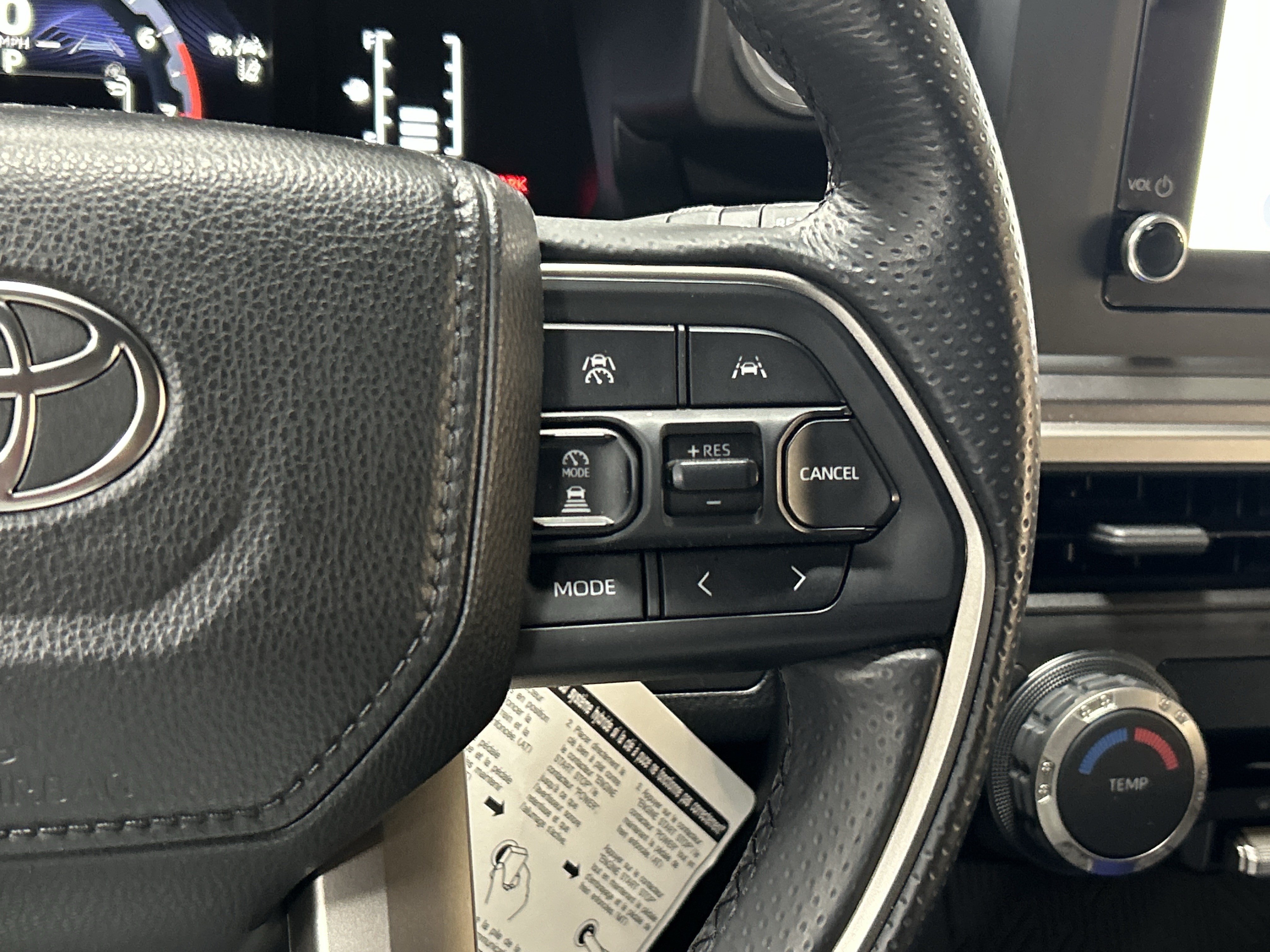 Used 2026 Toyota 4Runner SR5 AWD/4WD image 5