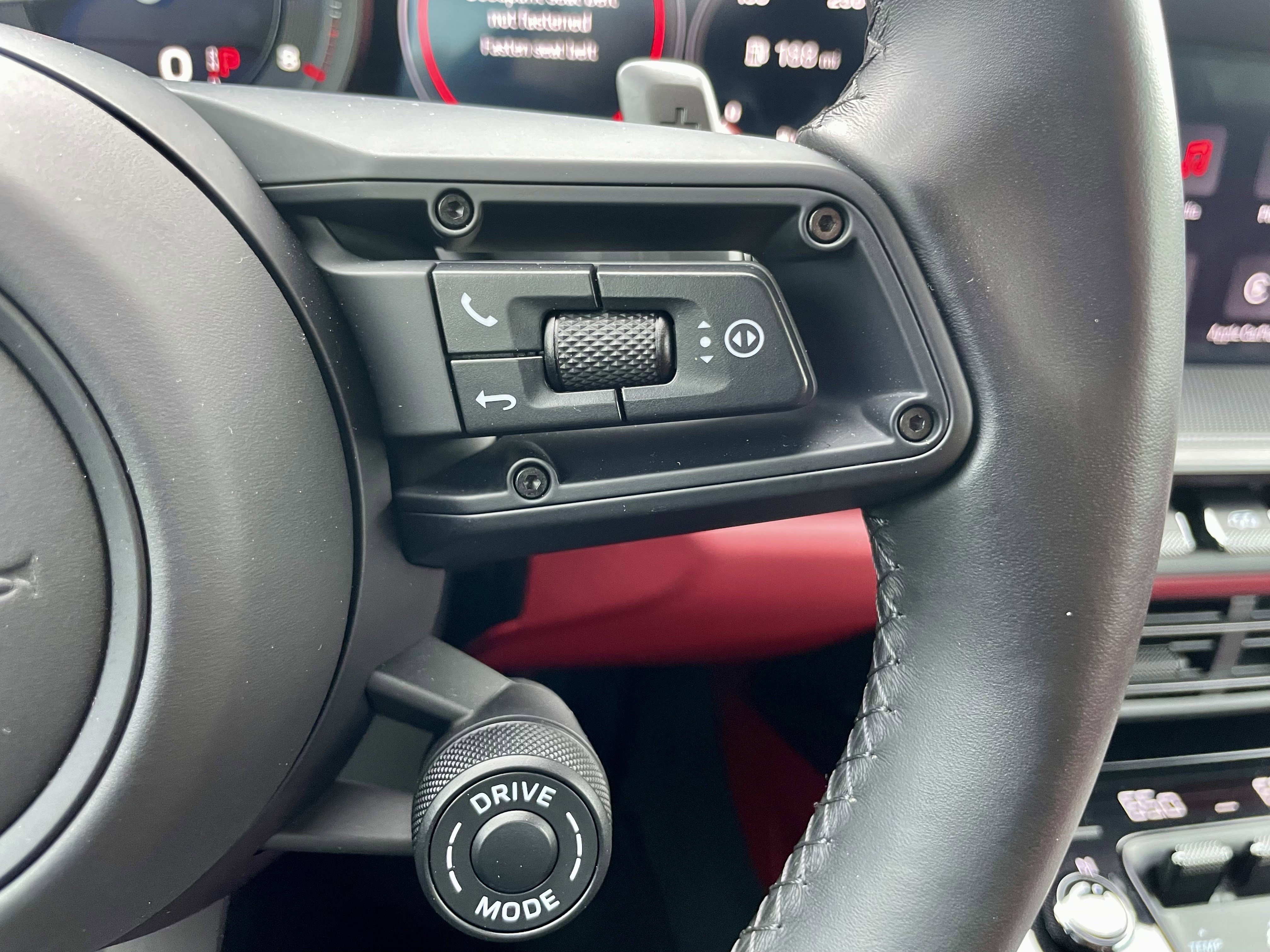 Used 2024 Porsche 911 Carrera 4 image 22