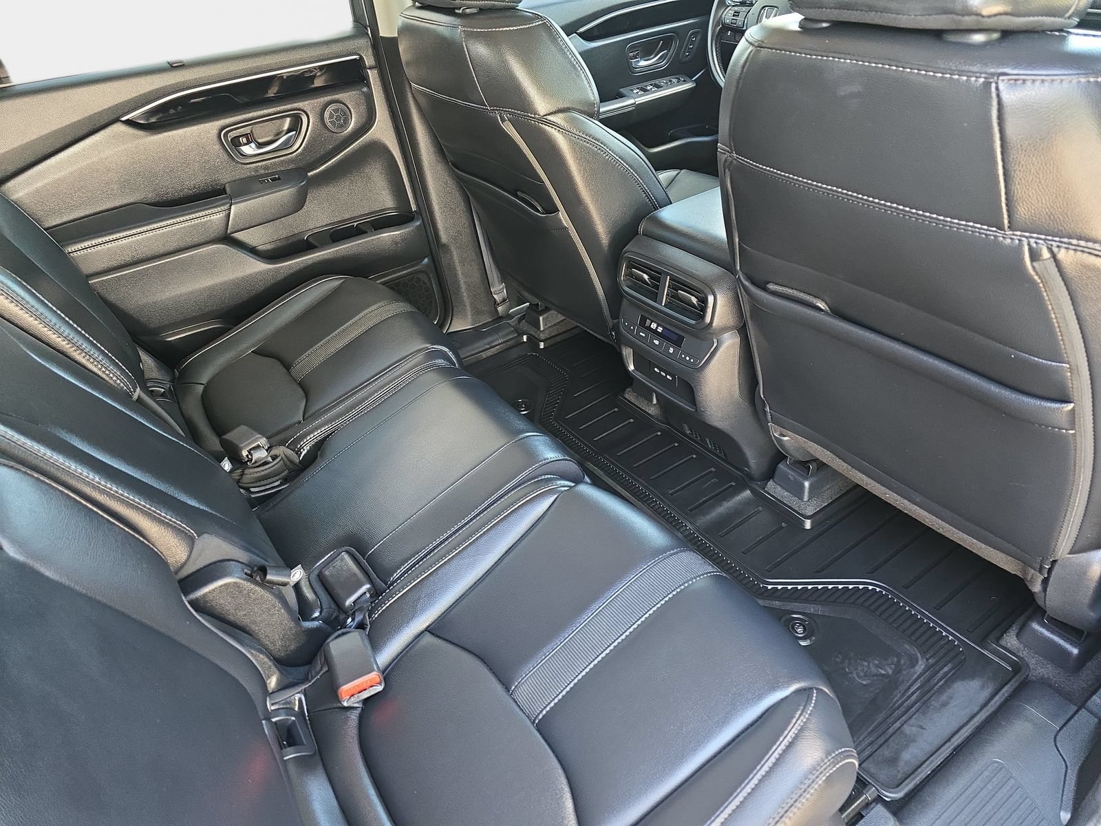 Certified 2024 Honda Pilot Touring image 13