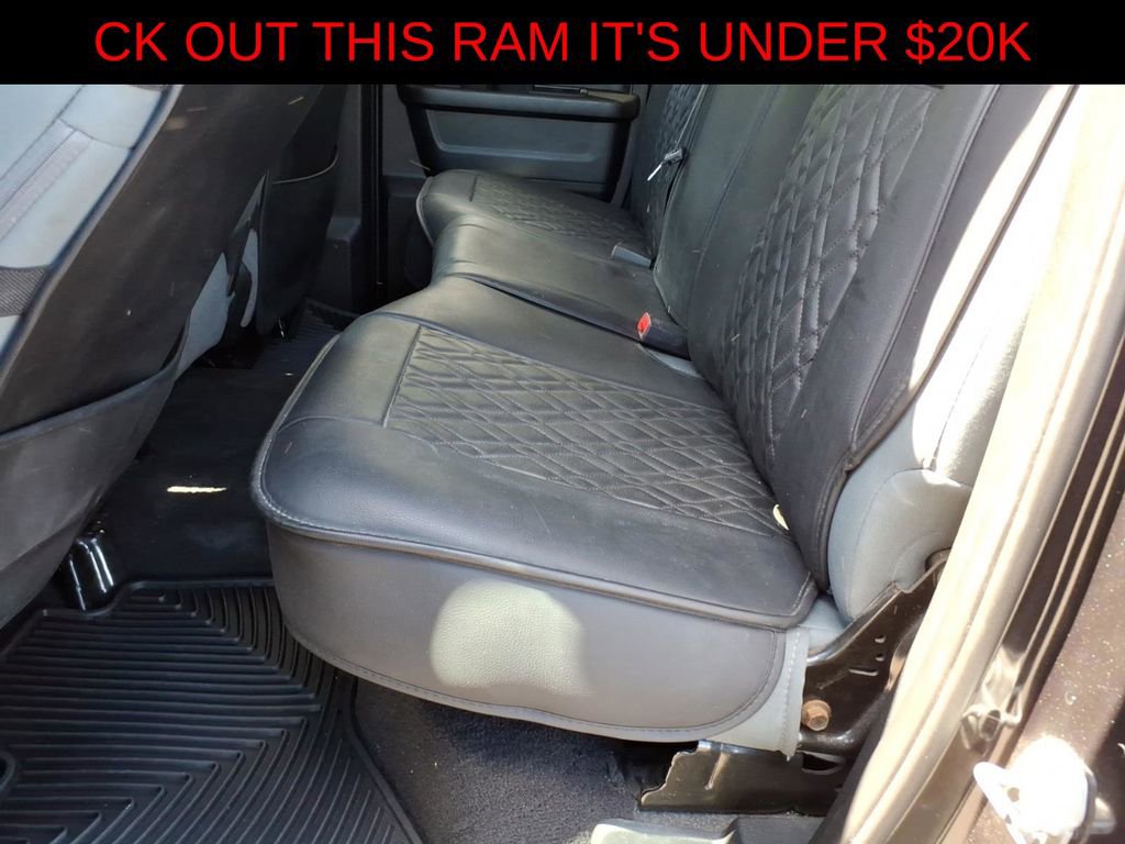 Used 2018 RAM 1500 Express w/ Black Ram 1500 Express Group AWD/4WD image 10