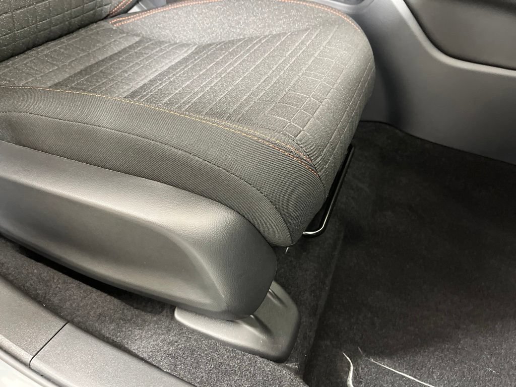 Certified 2026 Honda HR-V Sport image 8